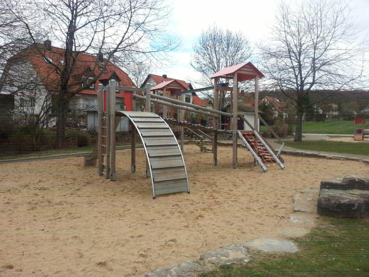 Lichtdurchflutetes Zimmer - Marienberg Waldbuttelbrunn Zewnętrze zdjęcie