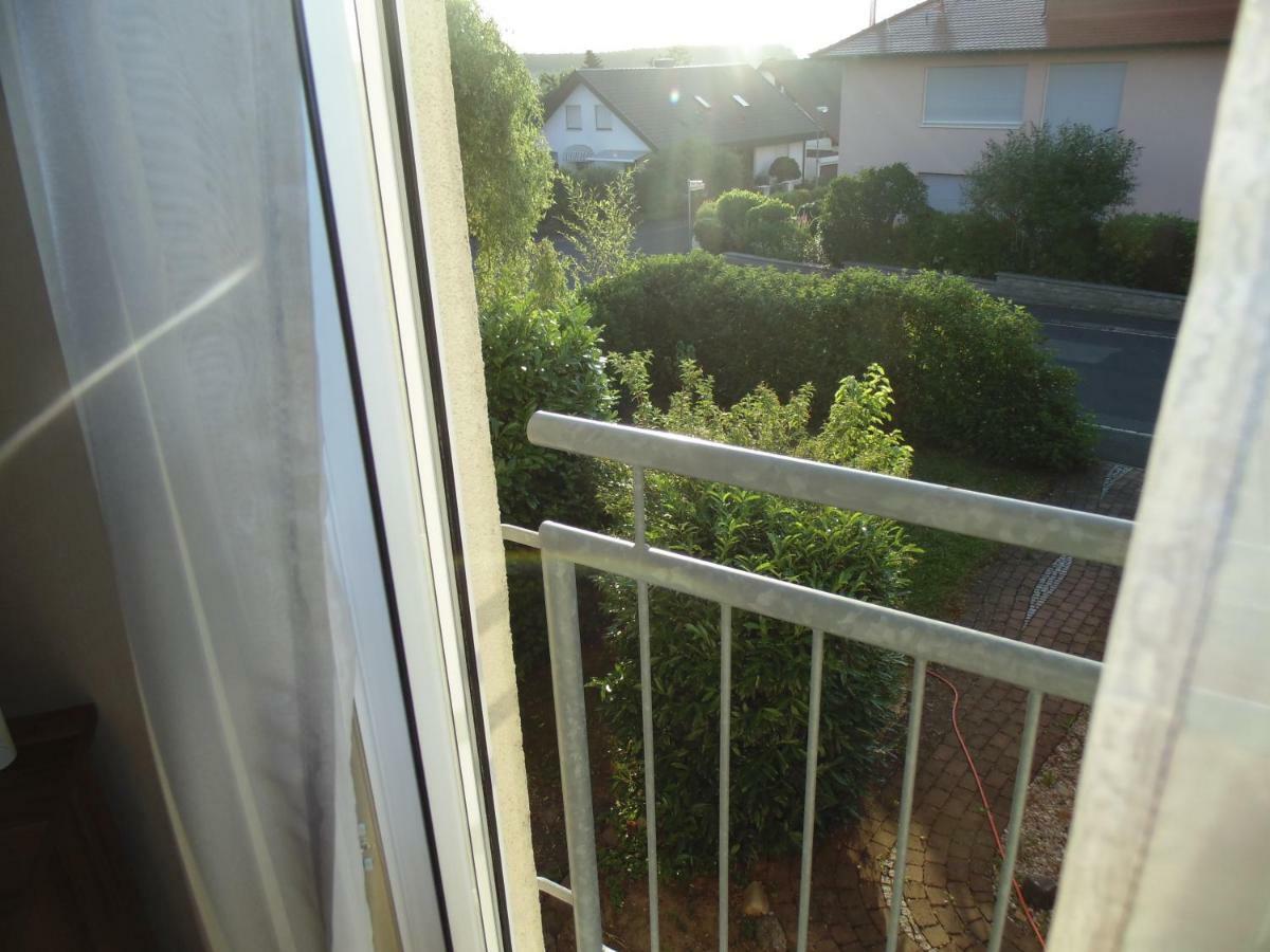 Lichtdurchflutetes Zimmer - Marienberg Waldbuttelbrunn Zewnętrze zdjęcie